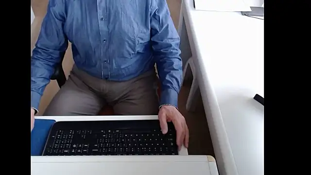 dutchpornking online show from February 2026 07:41:02 AM