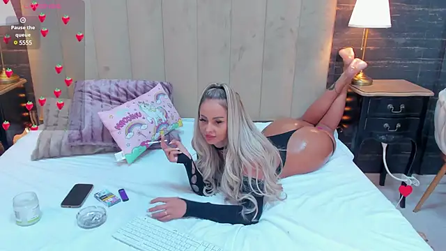 MelanieLexxx online show from December 2024 08:26:02 PM