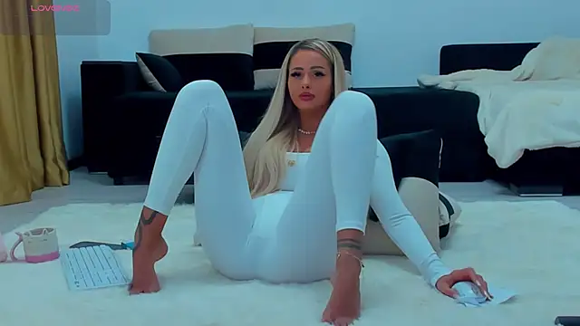 MelanieLexxx online show from January 2025 01:27:01 PM