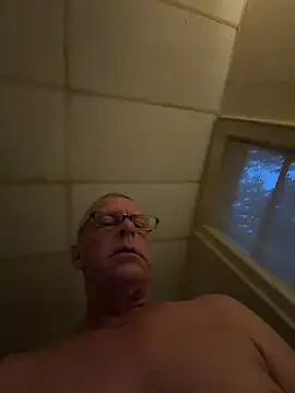 RileyDix online show from August 2026 09:41:02 AM