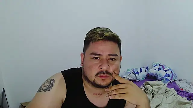 Snapshot of oso_dirty_ chatting on September 2025 04:06:02 PM oso dirty online show from September 2025 04:06:02 PM