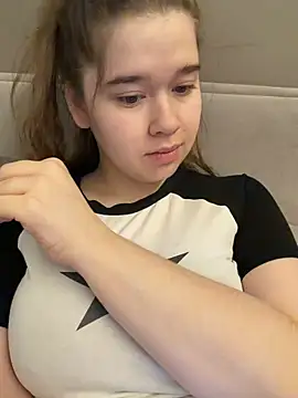 HornyGirlH online show from April 2026 04:27:01 AM