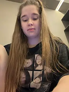 HornyGirlH online show from July 2026 12:35:02 AM