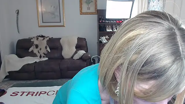 SindeeDix online show from October 2025 07:13:02 PM