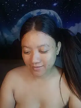 Snapshot of Urchanel chatting on June 2026 01:03:02 PM Urchanel online show from June 2026 01:03:02 PM