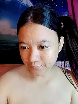 Snapshot of Urchanel chatting on July 2026 11:28:02 AM Urchanel online show from July 2026 11:28:02 AM