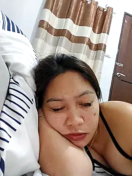 MissKitty31 online show from April 2026 02:03:02 PM