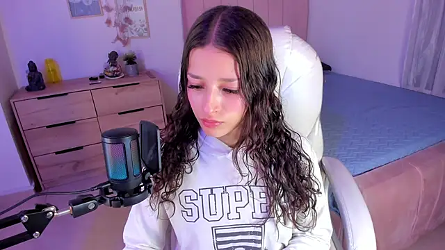 Amaia Daniells online show from March 2025 03:37:02 AM