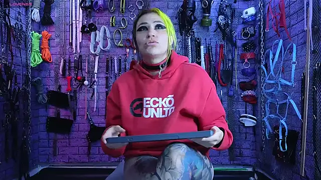 PANDORANEZZ online show from February 2025 02:48:02 AM