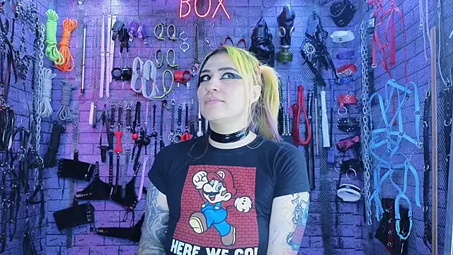 PANDORANEZZ online show from October 2025 08:04:02 AM