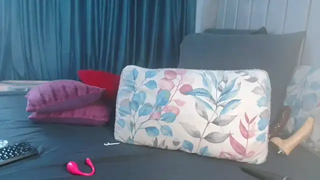 CummSavage online show from December 2025 04:40:02 AM