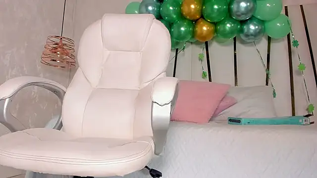 Snapshot of Meghan_stonne_ chatting on March 2025 07:17:01 PM Meghan stonne online show from March 2025 07:17:01 PM