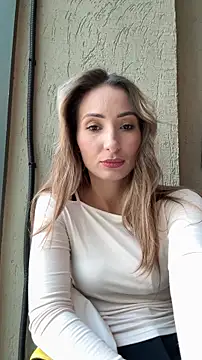 YOUR-KARINA online show from October 2025 09:33:01 AM