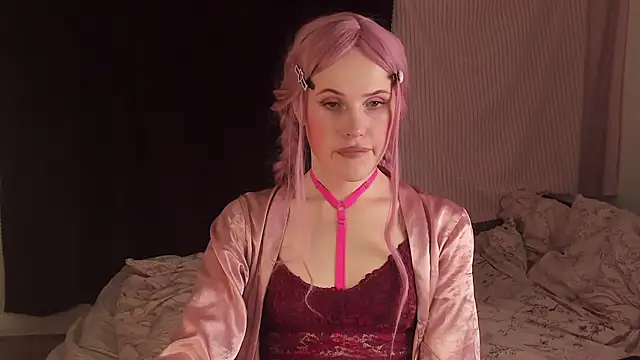 EffieMinki online show from December 2024 06:20:02 PM