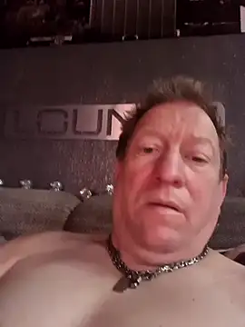 tomtom111111 online show from November 2025 02:10:02 PM