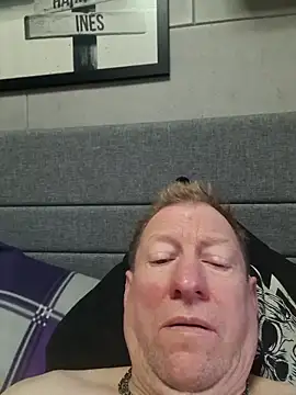 tomtom111111 online show from November 2025 10:14:02 AM