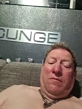 tomtom111111 online show from December 2025 09:09:02 PM