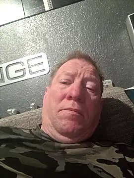 tomtom111111 online show from January 2026 10:45:01 PM