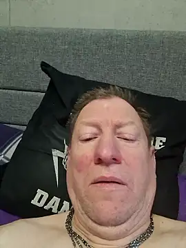 tomtom111111 online show from January 2026 09:58:02 AM