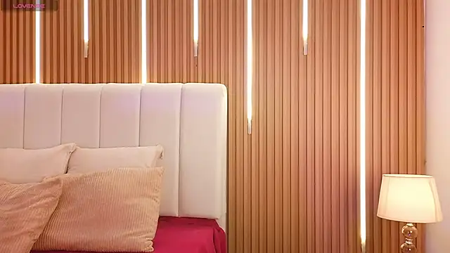 KimSensual  online show from April 2026 12:32:02 PM