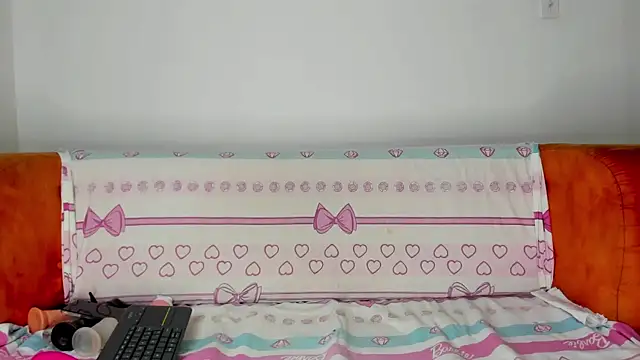 Snapshot of moana_taylor chatting on January 2025 12:10:01 PM moana taylor online show from January 2025 12:10:01 PM