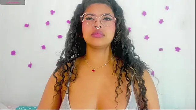 Snapshot of moana_taylor chatting on September 2025 12:43:02 PM moana taylor online show from September 2025 12:43:02 PM