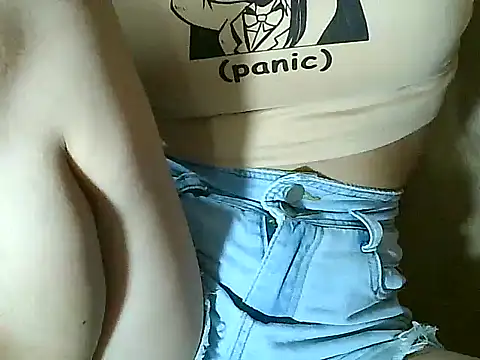 Snapshot of PinaySkinnyGirl chatting on October 2025 12:18:02 PM PinaySkinnyGirl online show from October 2025 12:18:02 PM