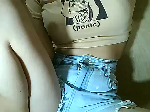 Snapshot of PinaySkinnyGirl chatting on November 2025 01:24:03 PM PinaySkinnyGirl online show from November 2025 01:24:03 PM