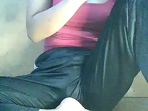 Snapshot of PinaySkinnyGirl chatting on November 2025 07:45:01 AM PinaySkinnyGirl online show from November 2025 07:45:01 AM