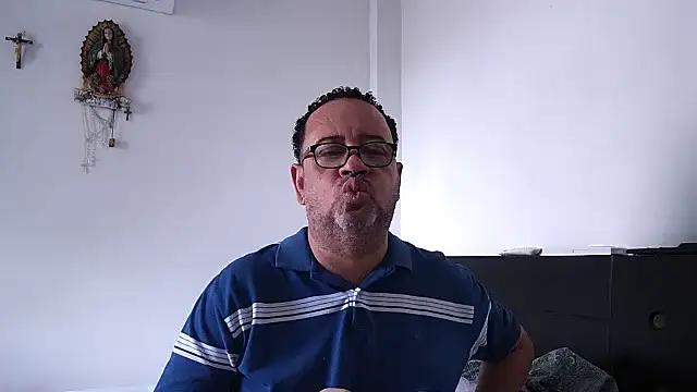 Snapshot of djtomxxx2777 chatting on October 2025 03:02:02 PM djtomxxx2777 online show from October 2025 03:02:02 PM