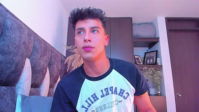 I Gabriel online show from December 2024 09:02:02 PM