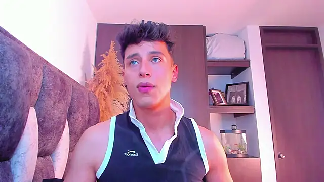 I Gabriel online show from December 2024 08:05:02 PM