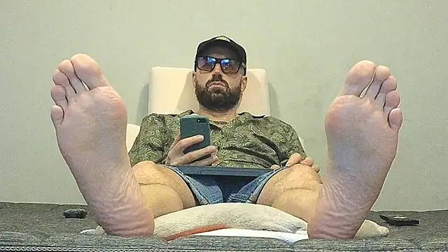 Snapshot of MattxFeet chatting on February 2026 09:08:02 PM MattxFeet online show from February 2026 09:08:02 PM
