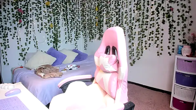 violeta milleer online show from September 2025 03:02:01 PM