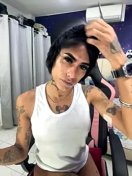 Snapshot of Nella_Dolls chatting on September 2025 11:43:01 PM Nella Dolls online show from September 2025 11:43:01 PM