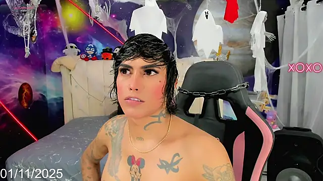 Snapshot of Nella_Dolls chatting on November 2025 02:35:01 AM Nella Dolls online show from November 2025 02:35:01 AM