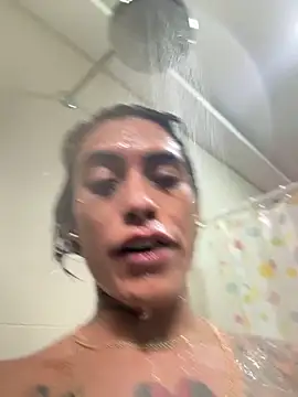 Snapshot of Nella_Dolls chatting on November 2025 12:48:02 PM Nella Dolls online show from November 2025 12:48:02 PM