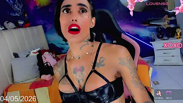 Snapshot of Nella_Dolls chatting on May 2026 03:03:01 AM Nella Dolls online show from May 2026 03:03:01 AM