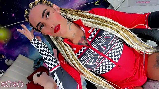 Snapshot of Nella_Dolls chatting on July 2026 02:13:01 PM Nella Dolls online show from July 2026 02:13:01 PM