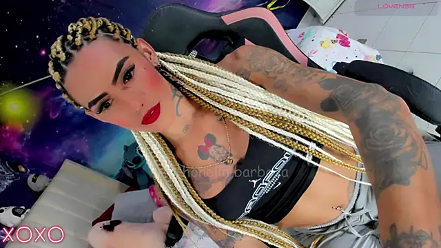 Snapshot of Nella_Dolls chatting on July 2026 10:08:01 PM Nella Dolls online show from July 2026 10:08:01 PM