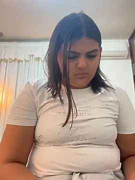 Lia sexx online show from April 2026 01:10:02 PM