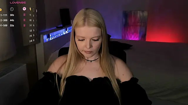 Ssweet annie online show from April 2026 08:00:02 PM