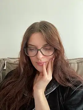 little belucci online show from January 2025 10:10:01 AM