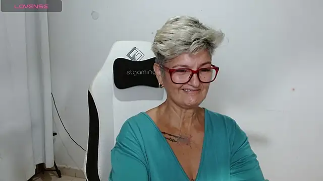 bety-cum2 online show from June 2026 12:28:02 PM