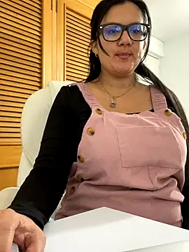 SWEETLILY18 online show from September 2025 10:10:02 PM