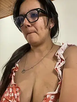 SWEETLILY18 online show from June 2026 12:08:01 AM