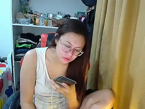 crizzybel online show from April 2026 09:09:02 PM