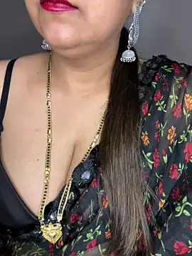 Zoya Varma004 online show from May 2026 10:33:01 AM