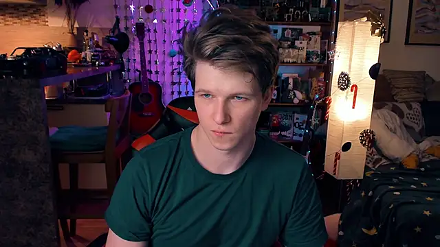 Breston Sweet online show from December 2024 09:31:02 PM