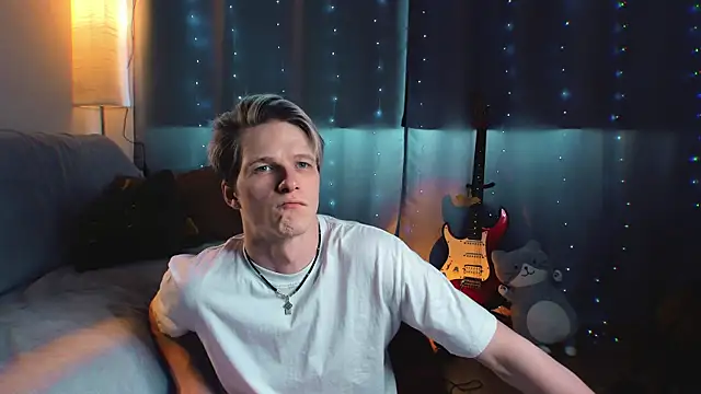 Breston Sweet online show from March 2026 12:01:02 PM